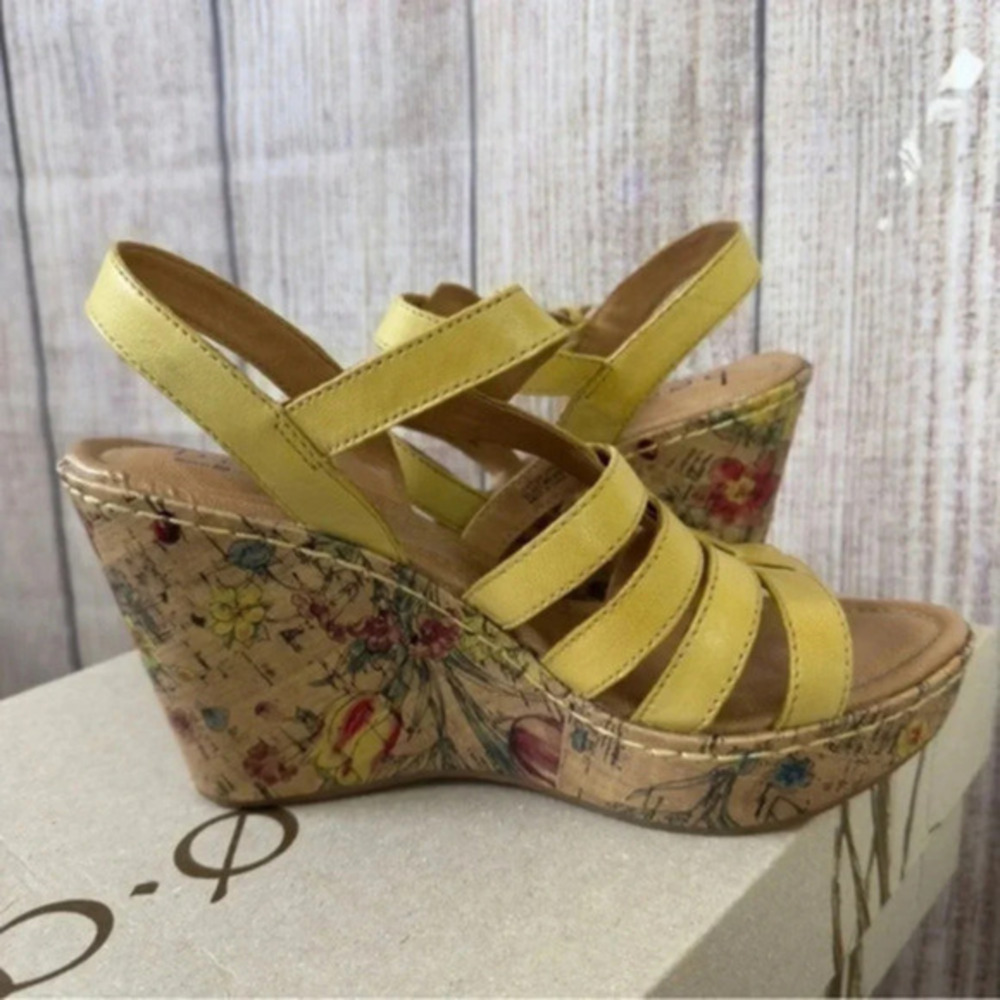 Born Womens Floral Dilani Yellow wedges Sandals size 9